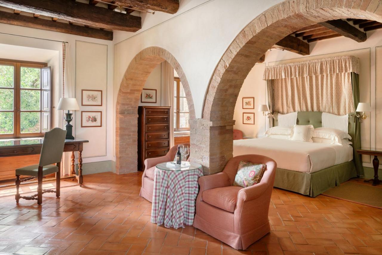 Castello Banfi - Il Borgo "Relais & Chateaux" Poggio alle Mura Extérieur photo