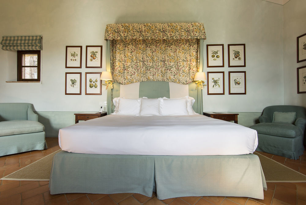 Castello Banfi - Il Borgo "Relais & Chateaux" Poggio alle Mura Extérieur photo
