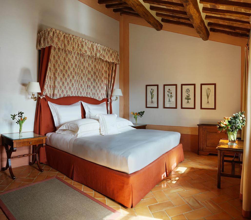 Castello Banfi - Il Borgo "Relais & Chateaux" Poggio alle Mura Extérieur photo