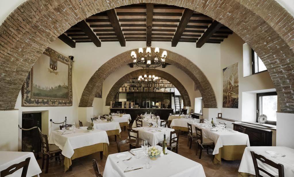 Castello Banfi - Il Borgo "Relais & Chateaux" Poggio alle Mura Extérieur photo